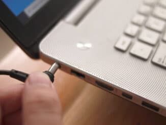 How to Charge a New Laptop Battery